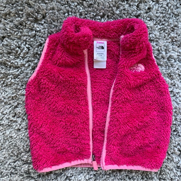 North Face Baby or Toddler Fluffy Fleece Vest - Picture 6 of 7